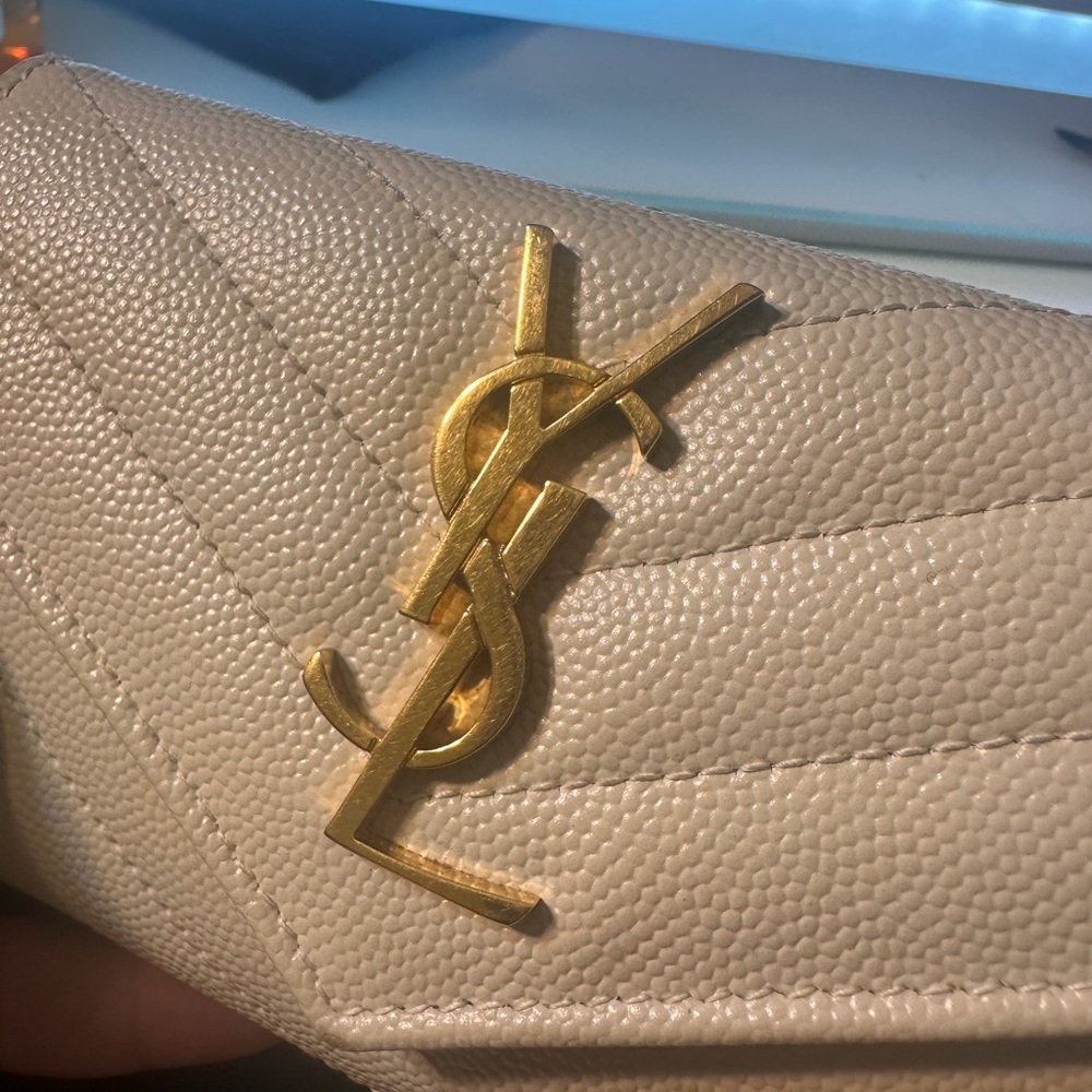 Saint Laurent Ivory Quilted Leather Wallet - Picture 4 of 10